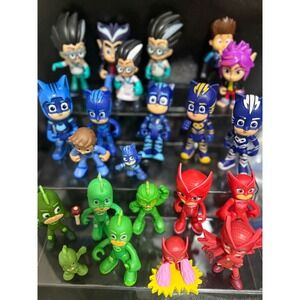 PJ Masks Figure Set 15 Piece Catboy Gekko Owlette Romeo Luna Girl lot of 22
